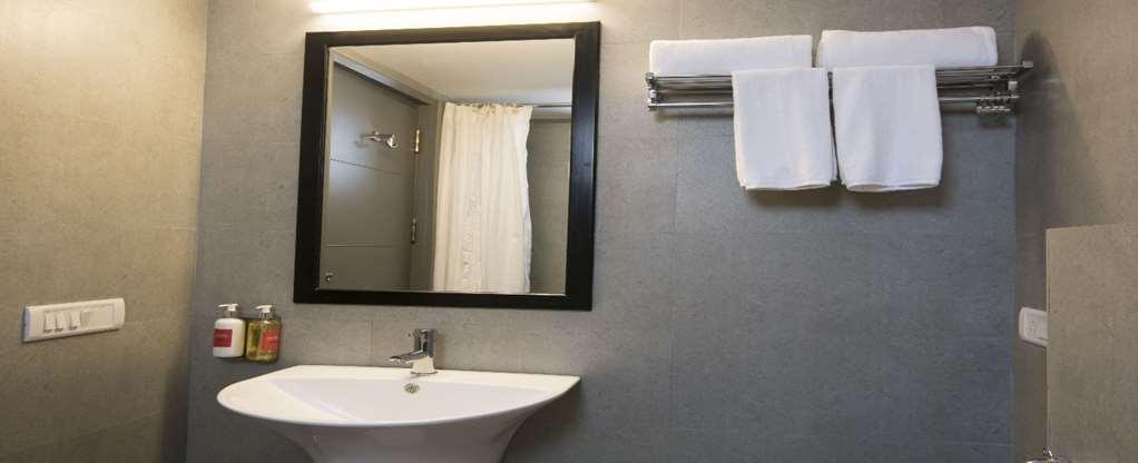 Oyo Townhouse 033 Siri Fort Neu-Delhi Zimmer foto
