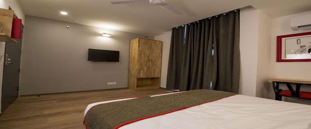 Oyo Townhouse 033 Siri Fort Neu-Delhi Zimmer foto
